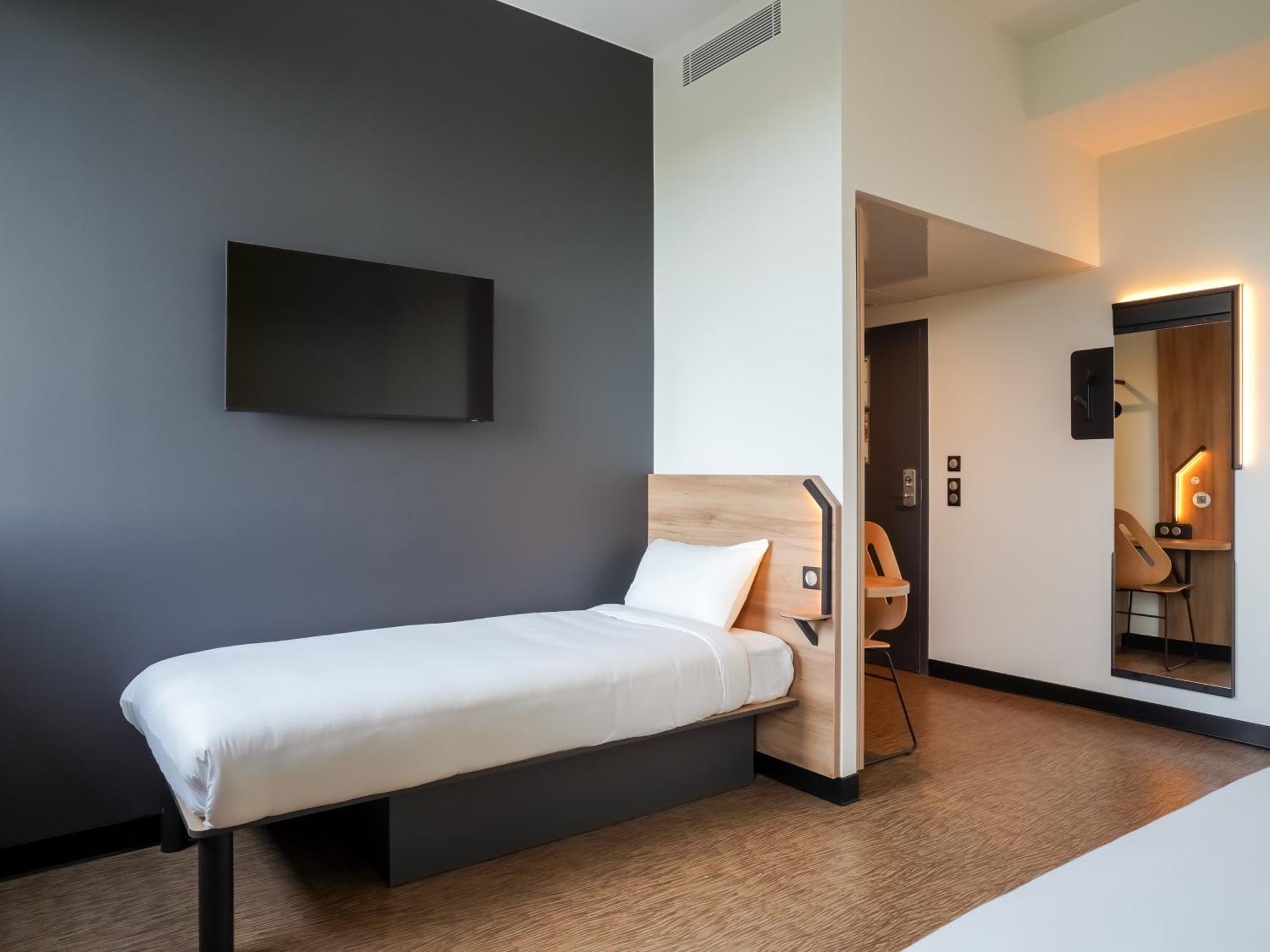 B&B Hotel Paris Porte D'Orleans Montrouge Esterno foto